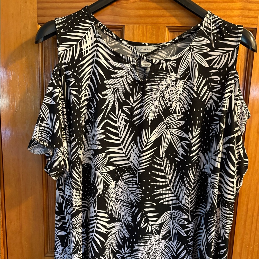 Catherines Black & White Cold-Shoulder Leaf Print Blouse